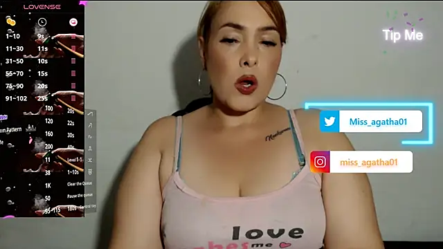 Snapshot of Miss_Agatha chatting on 02-11-25, 02:25 Miss Agatha online show from 02-11-25, 02:25