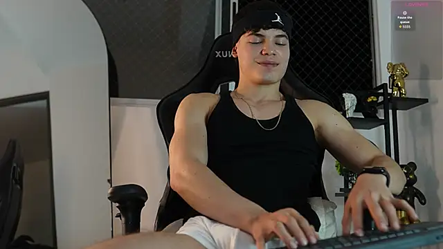 Max cortes1 online show from 09-16-25, 01:39