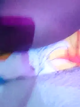 Snapshot of pearl7979 chatting on 03-05-25, 10:10 pearl7979 online show from 03-05-25, 10:10