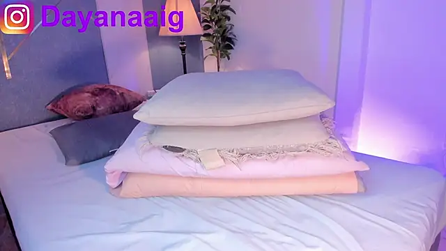 Voluptupus-girl online show from 02-11-26, 12:26