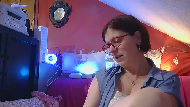 Snapshot of lanax chatting on 06-01-26, 12:07 lanax online show from 06-01-26, 12:07