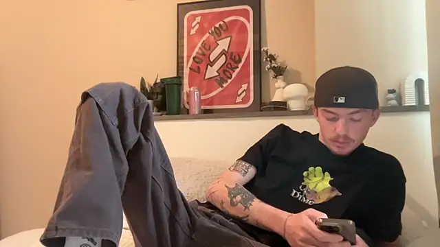 Snapshot of younghungginger chatting on 12-07-24, 08:05 younghungginger online show from 12-07-24, 08:05