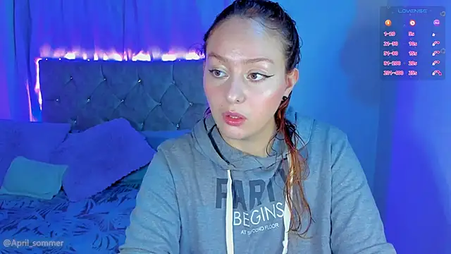 Snapshot of April_sommer1 chatting on 11-20-25, 08:58 April sommer1 online show from 11-20-25, 08:58