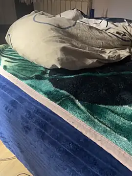 Snapshot of pauloooooborderrrr chatting on 12-15-25, 02:49 pauloooooborderrrr online show from 12-15-25, 02:49