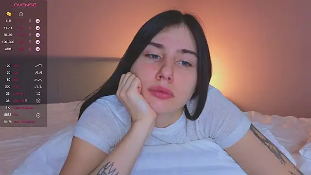 Snapshot of Vostok-6 chatting on 10-10-25, 04:06 Vostok-6 online show from 10-10-25, 04:06