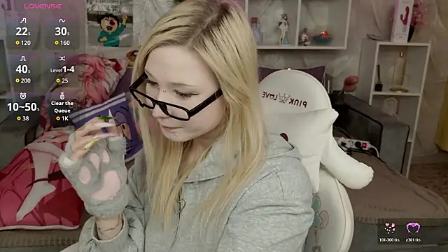 MeowkaKitty online show from 02-25-26, 02:10