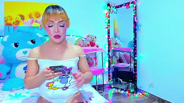 Candy Candy   online show from 04-05-26, 02:09