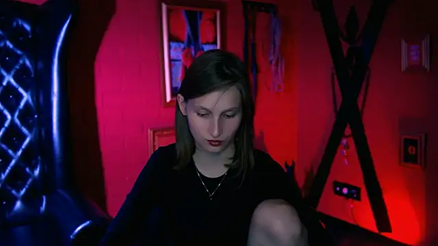 Snapshot of EllaHorton chatting on 09-11-25, 04:40 EllaHorton online show from 09-11-25, 04:40