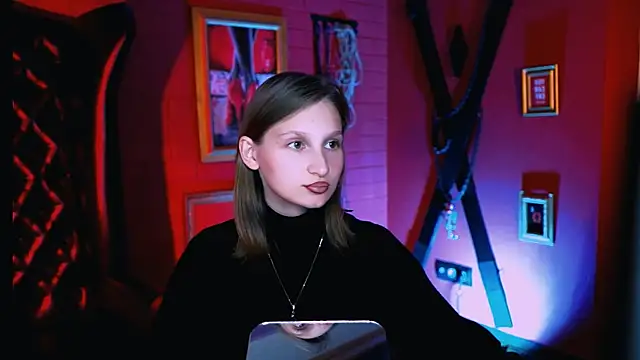 Snapshot of EllaHorton chatting on 09-30-25, 04:34 EllaHorton online show from 09-30-25, 04:34