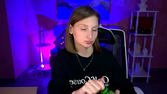 EllaHorton online show from 03-02-26, 01:40