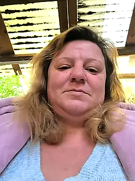 Snapshot of jusichka chatting on 09-25-25, 05:44 jusichka online show from 09-25-25, 05:44