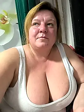 Snapshot of jusichka chatting on 10-27-25, 07:40 jusichka online show from 10-27-25, 07:40