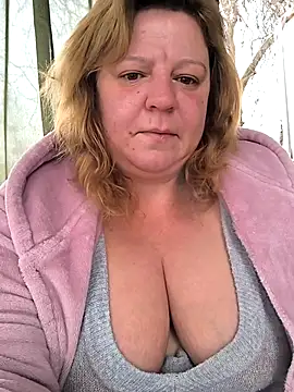 Snapshot of jusichka chatting on 01-06-26, 08:07 jusichka online show from 01-06-26, 08:07