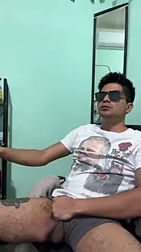 yObal-hot online show from 10-21-25, 01:39