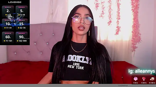 Snapshot of Alleanys_Cristal chatting on 02-24-25, 08:25 Alleanys Cristal online show from 02-24-25, 08:25