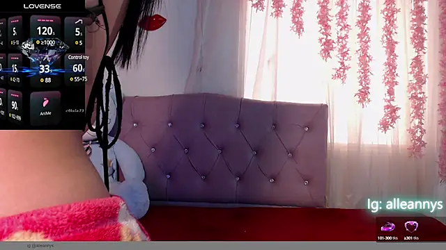 Snapshot of Alleanys_Cristal chatting on 03-03-25, 02:15 Alleanys Cristal online show from 03-03-25, 02:15