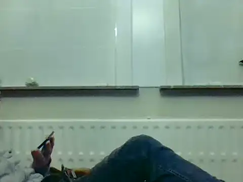 Snapshot of bertolini chatting on 12-29-24, 06:38 bertolini online show from 12-29-24, 06:38