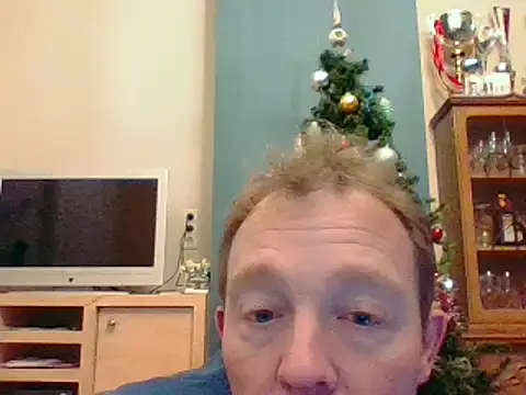 Snapshot of bertolini chatting on 01-01-25, 04:50 bertolini online show from 01-01-25, 04:50