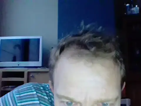 Snapshot of bertolini chatting on 01-18-25, 07:59 bertolini online show from 01-18-25, 07:59