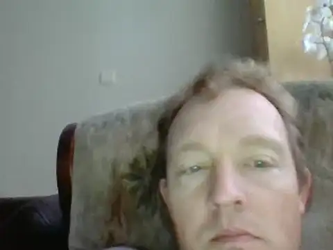 Snapshot of bertolini chatting on 02-22-25, 07:34 bertolini online show from 02-22-25, 07:34