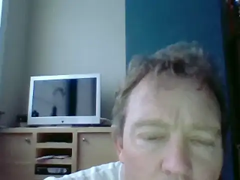 Snapshot of bertolini chatting on 02-25-25, 07:20 bertolini online show from 02-25-25, 07:20