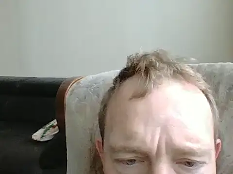 Snapshot of bertolini chatting on 03-12-25, 07:35 bertolini online show from 03-12-25, 07:35