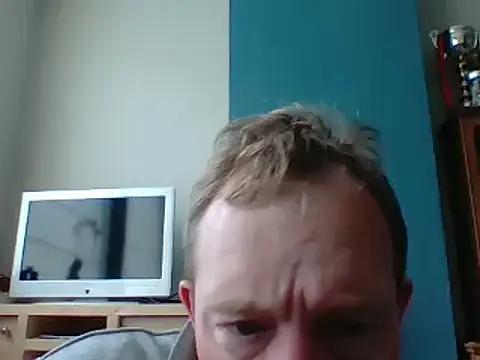 Snapshot of bertolini chatting on 03-17-25, 01:50 bertolini online show from 03-17-25, 01:50