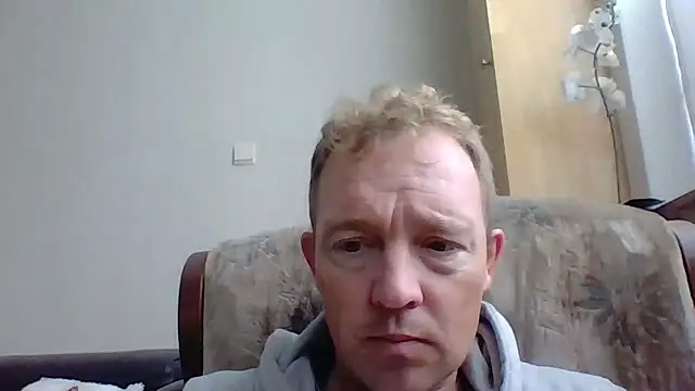 Snapshot of bertolini chatting on 09-13-25, 01:11 bertolini online show from 09-13-25, 01:11