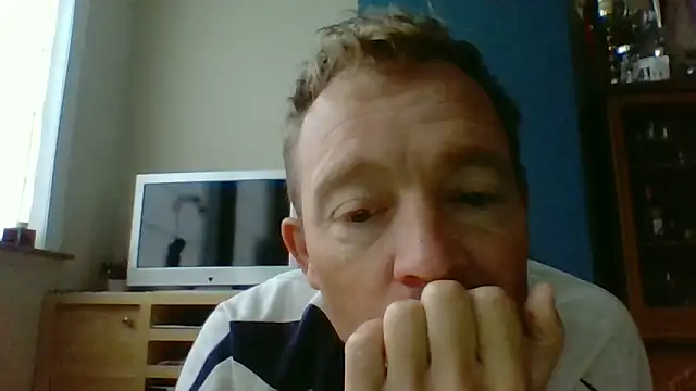 Snapshot of bertolini chatting on 10-04-25, 07:17 bertolini online show from 10-04-25, 07:17