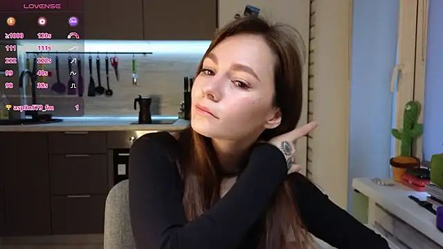 girl with snaketatto0 online show from 03-23-25, 03:54