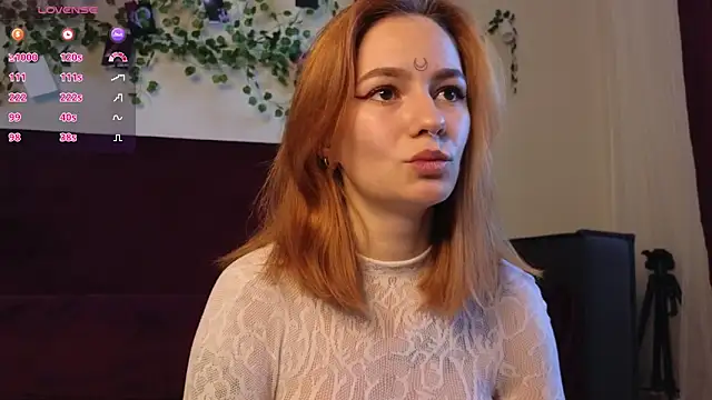 girl with snaketatto0 online show from 09-18-25, 02:57