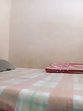 Snapshot of spopo619 chatting on 02-14-26, 06:21 spopo619 online show from 02-14-26, 06:21