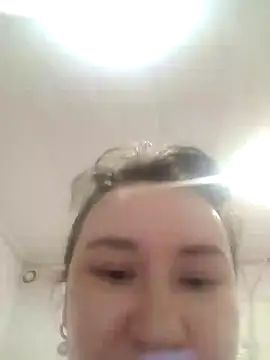 AlexaLexie online show from 01-24-25, 11:37