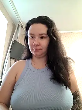 AlexaLexie online show from 10-21-25, 06:36