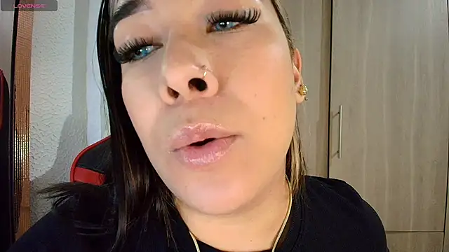 leahtemptation3 online show from 06-21-26, 07:33