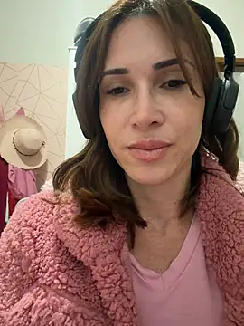 Irresistible24 online show from 07-20-26, 10:12