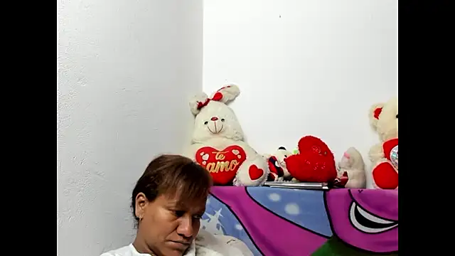 Snapshot of Laflaka22 chatting on 12-06-24, 12:12 Laflaka22 online show from 12-06-24, 12:12