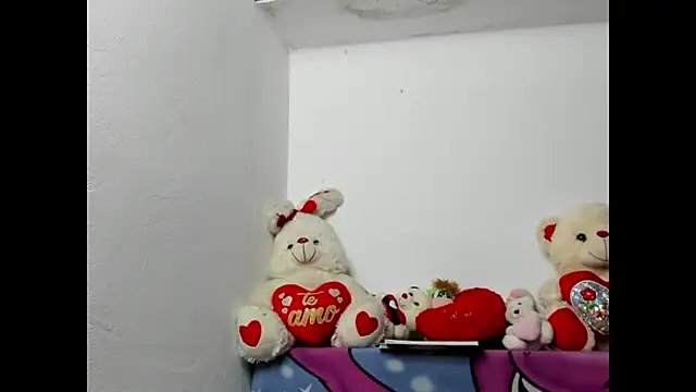 Snapshot of Laflaka22 chatting on 12-10-24, 12:39 Laflaka22 online show from 12-10-24, 12:39