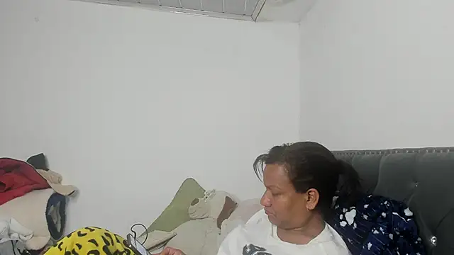 Snapshot of Laflaka22 chatting on 09-10-25, 11:49 Laflaka22 online show from 09-10-25, 11:49