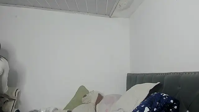 Snapshot of Laflaka22 chatting on 09-14-25, 12:54 Laflaka22 online show from 09-14-25, 12:54