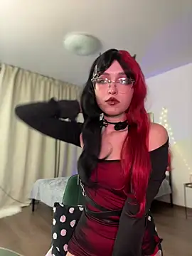 Evangeline Lawrence  online show from 02-24-25, 04:15