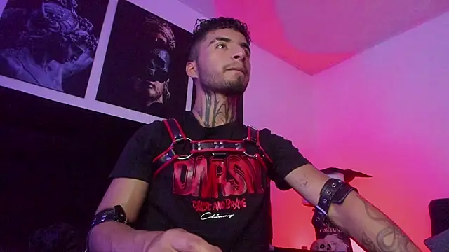 JuanCamiilo 66 online show from 10-02-25, 02:51