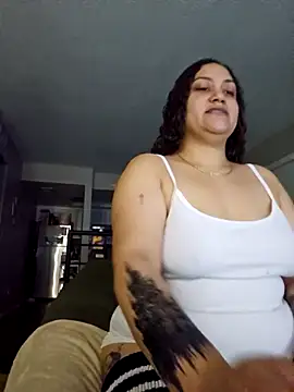 honeeyyy pot online show from 10-05-25, 05:06