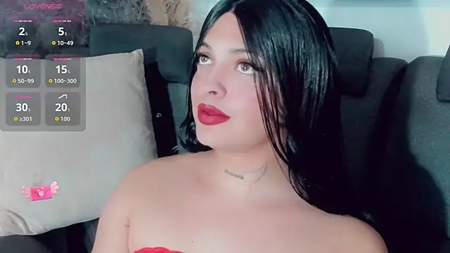 Emmaa Saenz  online show from 07-15-26, 08:14