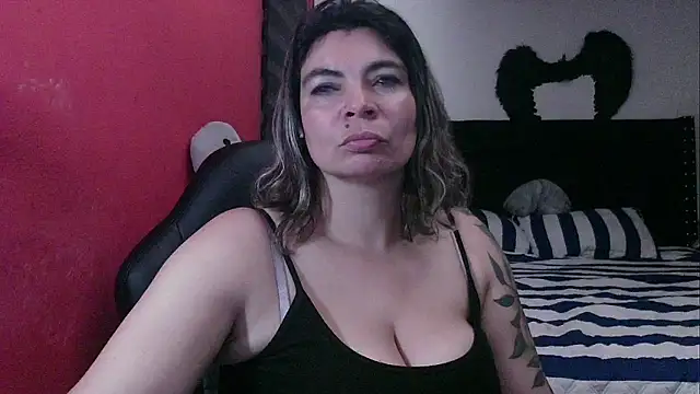 charlotedoll online show from 04-17-26, 03:09