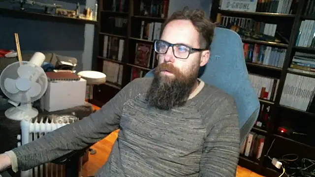 Snapshot of MeSteff chatting on 12-05-24, 07:17 MeSteff online show from 12-05-24, 07:17