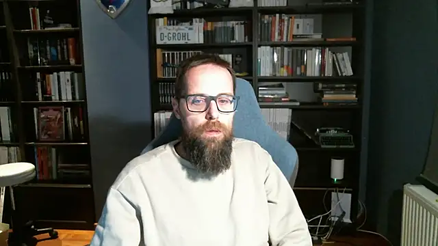 Snapshot of MeSteff chatting on 03-16-25, 12:01 MeSteff online show from 03-16-25, 12:01