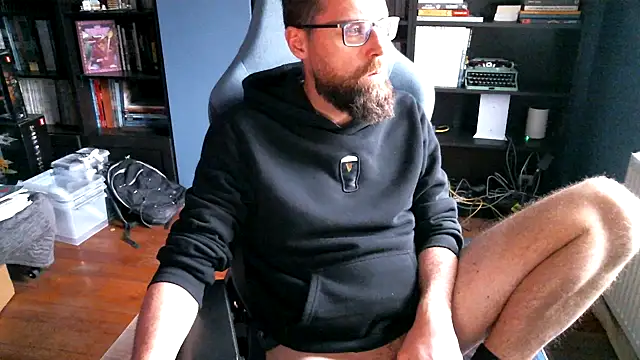 Snapshot of MeSteff chatting on 11-01-25, 12:51 MeSteff online show from 11-01-25, 12:51