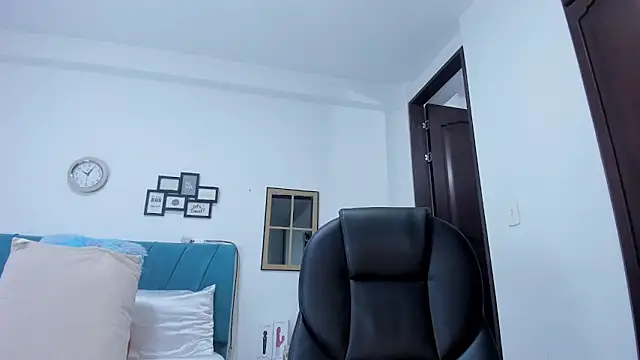 kamila lopez online show from 10-30-25, 11:16