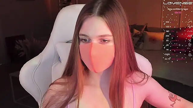 Frau Lina online show from 01-17-25, 06:02